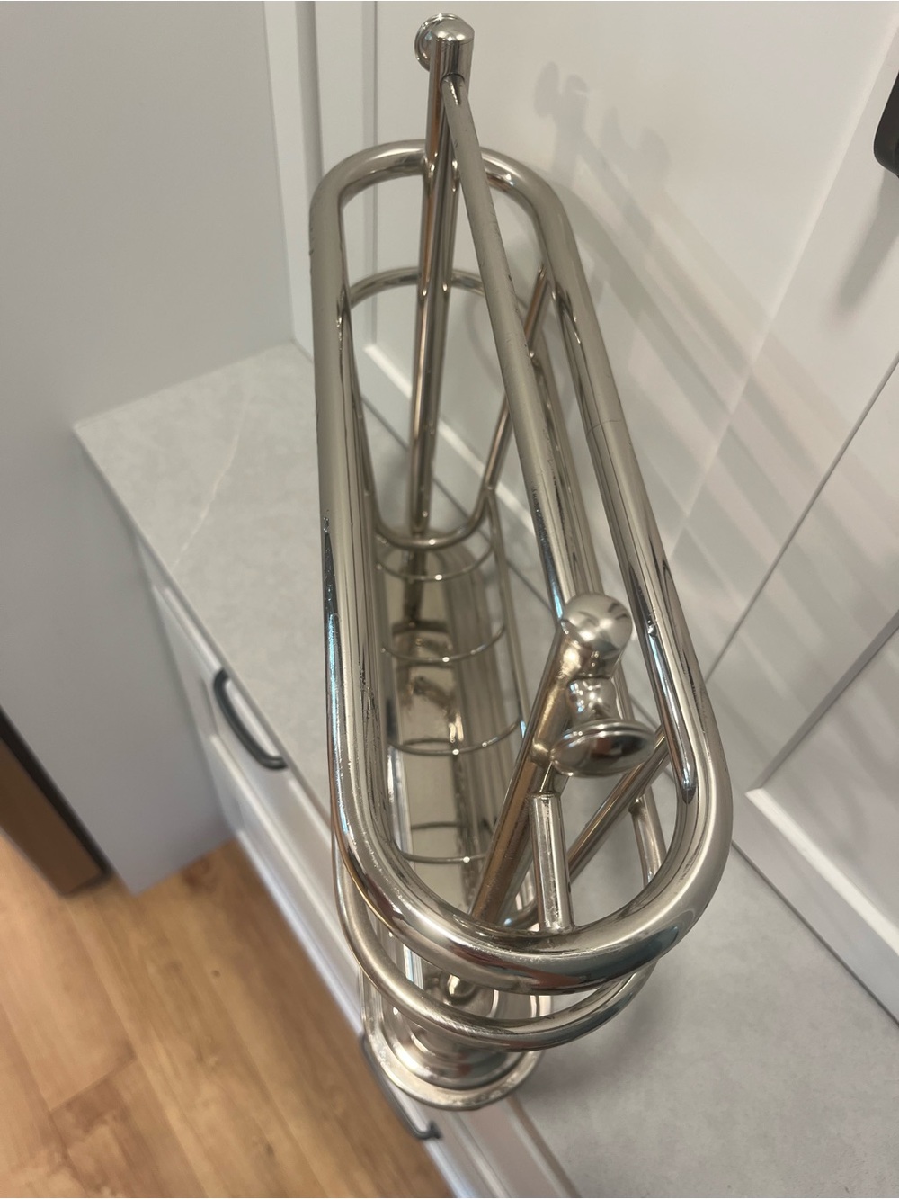 Pottery Barn Bennett Chrome Silver Metal Magazine Rack Holder - Picture 4 of 9